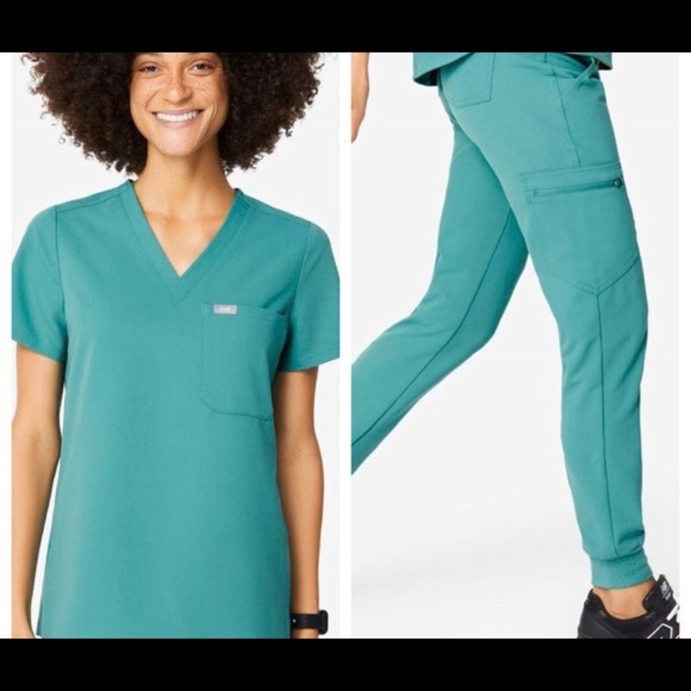 Figs Catarina top and Zamora joggers in Marine - size medium - worn once
